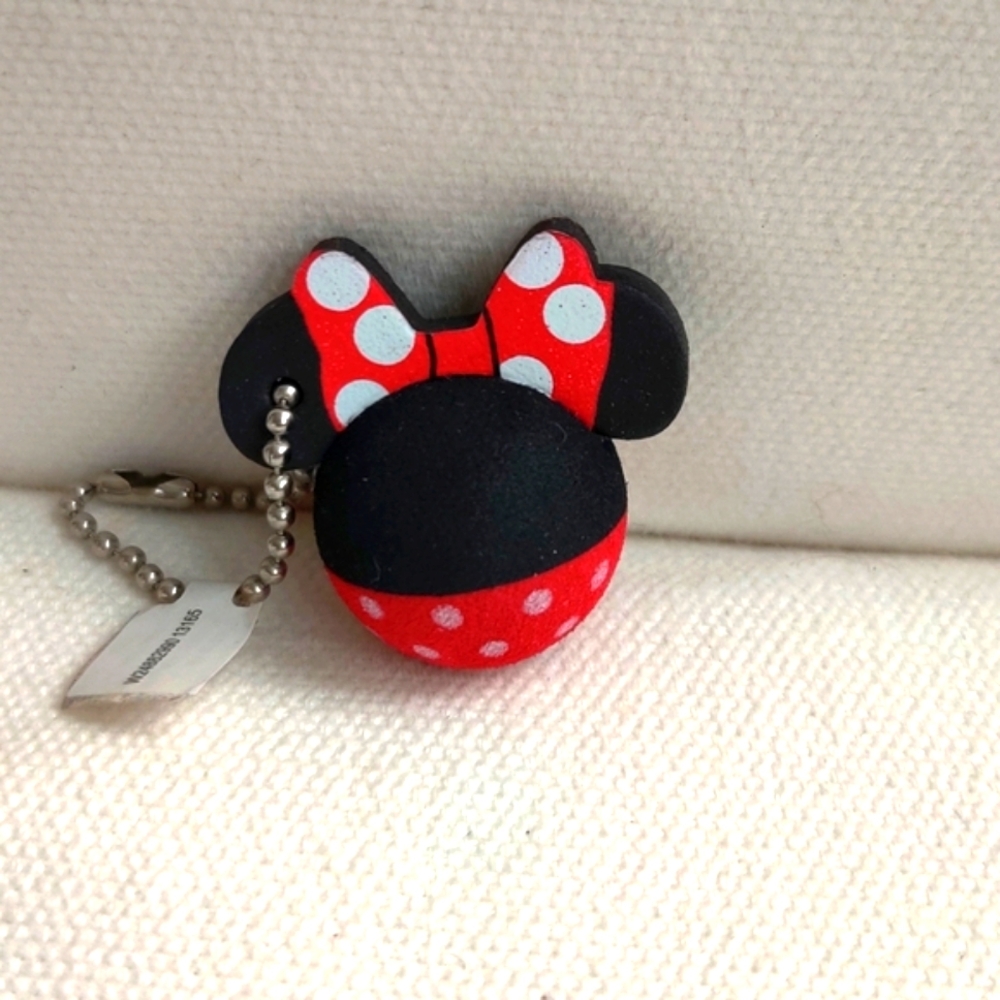 Disney Minnie Mouse Foam Mini Keychain New with Tag